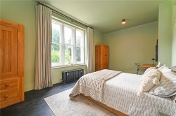 Property Image #11 of 21