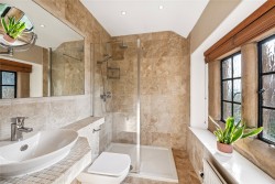 Property Image #11 of 24